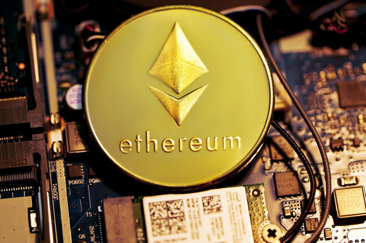 Bitcoin ed Ethereum sono due asset fondamentali per investire bene Bitcoin ed Ethereum sono due asset fondamentali per investire bene